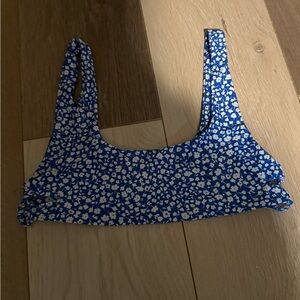 Stone fox swim top.  Size medium